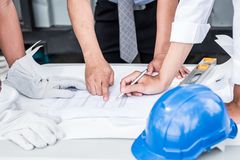 ingegneri e lavoro di squadra 102832458